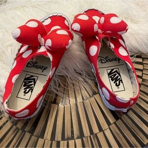 Vans 🏰 Disney Minnie Mouse Large Bow Polka Dot Slip On Sneakers